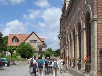 DSC03252  Auf zum Mittagessen (wenig freundliche Bedienung)